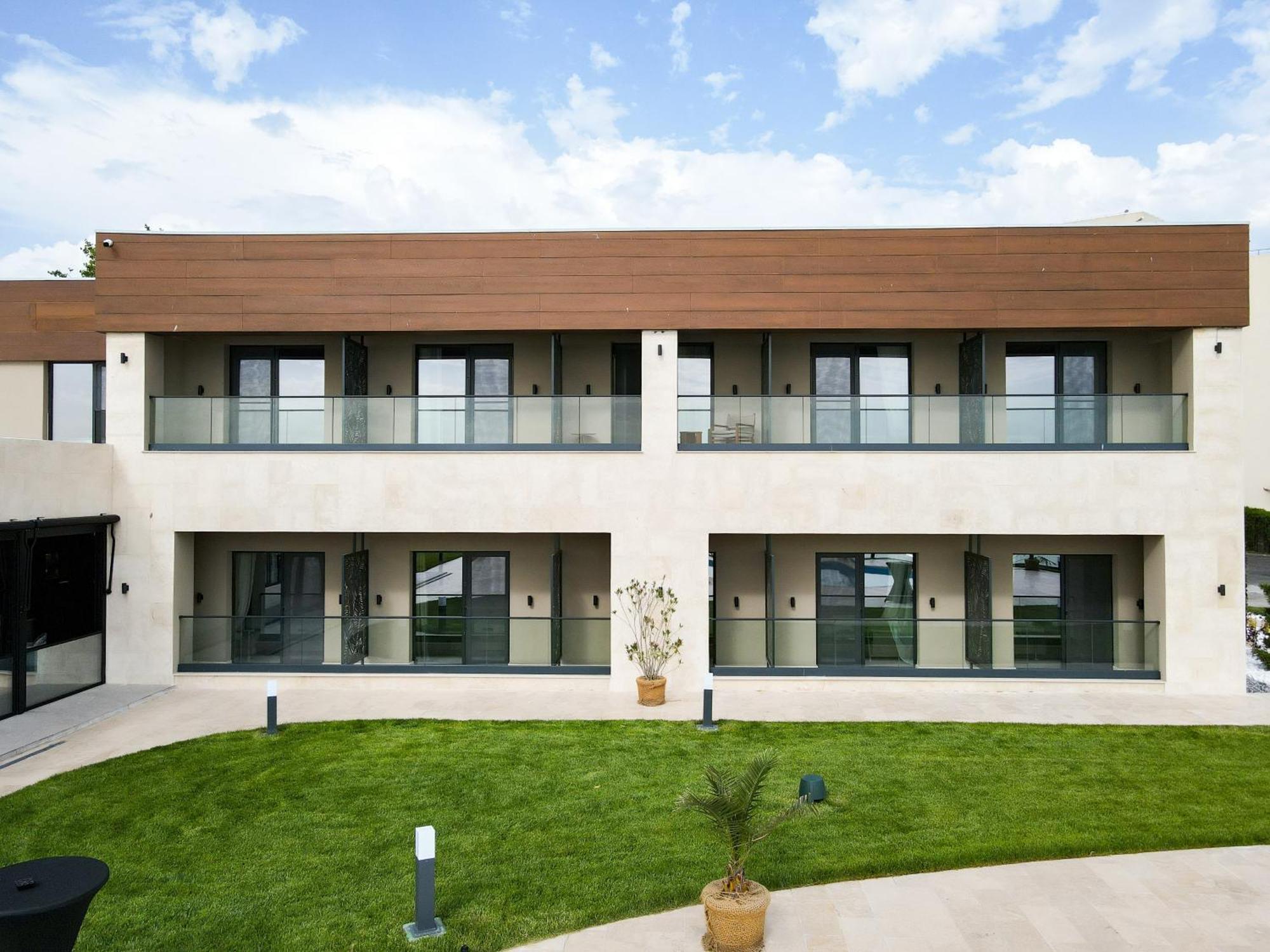 G.g.gociman Hotel 4*